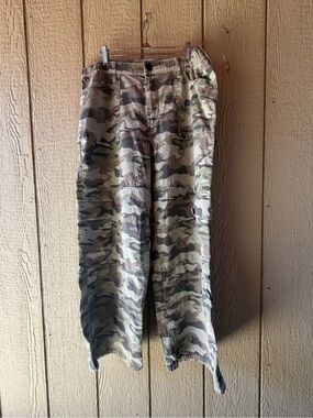 SO Women’s High Rise Camo Wide Leg Cargo Pants